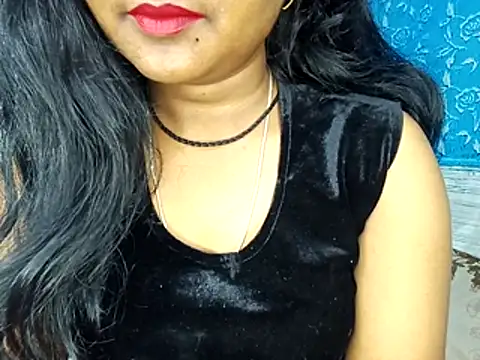 Snapshot of Muktha chatting on December 21, 2025, 3:47 pm Muktha online show from December 21, 2025, 3:47 pm