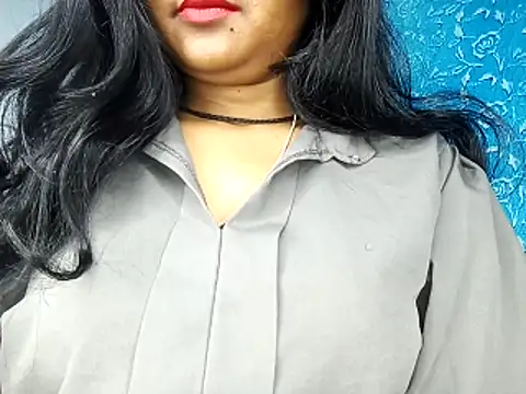 Snapshot of Muktha chatting on December 23, 2025, 5:18 am Muktha online show from December 23, 2025, 5:18 am