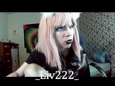 Snapshot of Liv_Alt chatting on March 19, 2026, 1:05 am Liv Alt online show from March 19, 2026, 1:05 am