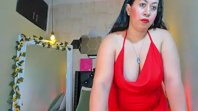 Snapshot of Fransheska-mon chatting on July 7, 2026, 7:39 pm Fransheska-mon online show from July 7, 2026, 7:39 pm