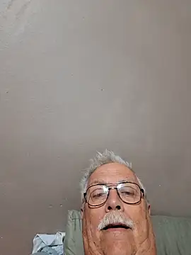 Snapshot of NawtyB1965 chatting on June 6, 2026, 4:07 am NawtyB1965 online show from June 6, 2026, 4:07 am