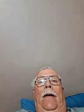 NawtyB1965 online show from November 12, 2025, 3:43 am