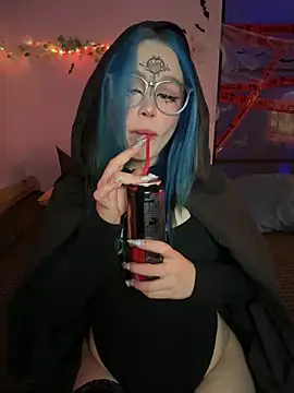 MaddisonHaas online show from November 2, 2025, 12:15 am