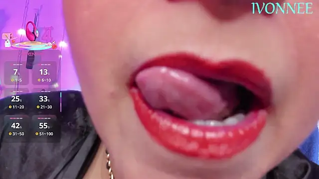 Ivonnee   online show from February 15, 2026, 11:42 am