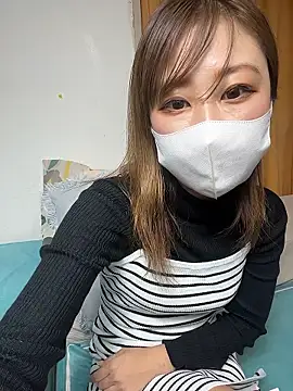 ayu0009rrr online show from February 18, 2026, 2:57 pm