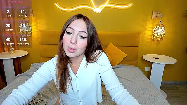 KetrinWhite online show from July 12, 2026, 1:28 am