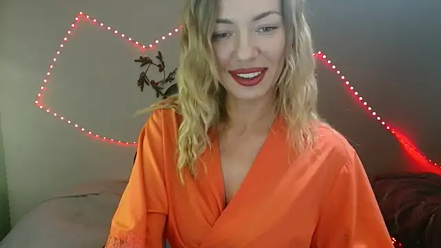 Daria Spring online show from March 16, 2025, 5:17 pm