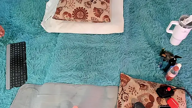 Eilin clio online show from October 8, 2025, 9:15 pm