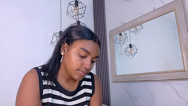kayna gomez online show from June 12, 2026, 7:11 pm