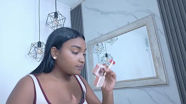 kayna gomez online show from June 9, 2026, 7:37 pm