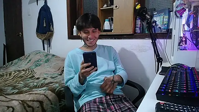 esjrobles online show from March 4, 2025, 3:33 am