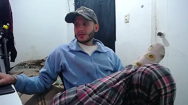 esjrobles online show from October 6, 2025, 1:01 pm