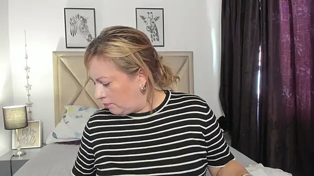 Snapshot of MonyCassius chatting on May 28, 2026, 12:11 pm MonyCassius online show from May 28, 2026, 12:11 pm