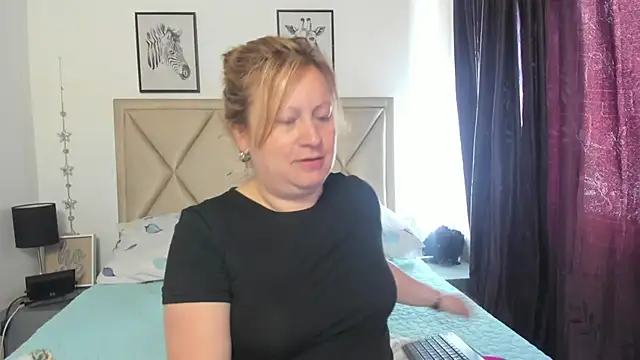 MonyCassius online show from May 3, 2026, 12:42 pm
