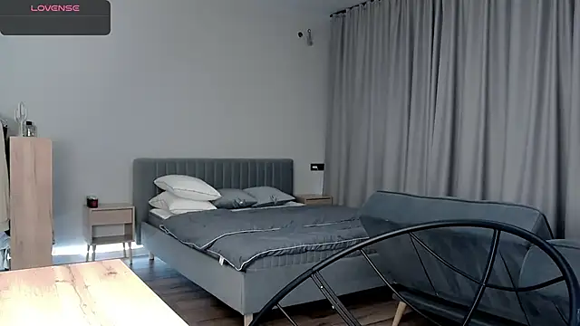 Dasha M online show from November 21, 2025, 7:24 pm