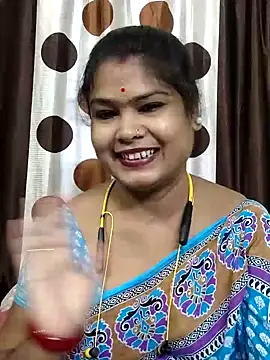 yoursweety09 online show from July 24, 2026, 7:48 am