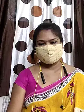 yoursweety09 online show from July 5, 2026, 6:53 am