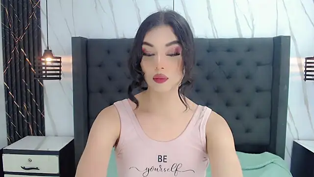 Snapshot of Eban_Dustan chatting on March 18, 2026, 7:37 pm Eban Dustan online show from March 18, 2026, 7:37 pm