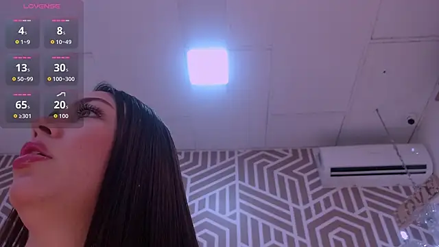 SashaDurante online show from November 13, 2025, 12:53 pm