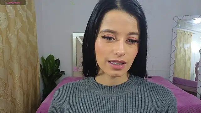 Laylafoxy tay online show from March 21, 2025, 3:22 am