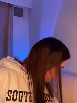 Im Valen Cute online show from October 26, 2025, 12:44 am