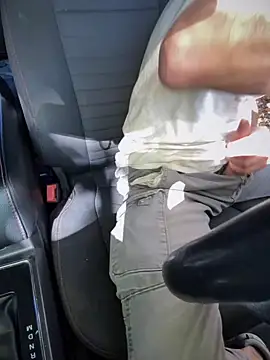 KBD85 online show from October 8, 2025, 6:52 pm