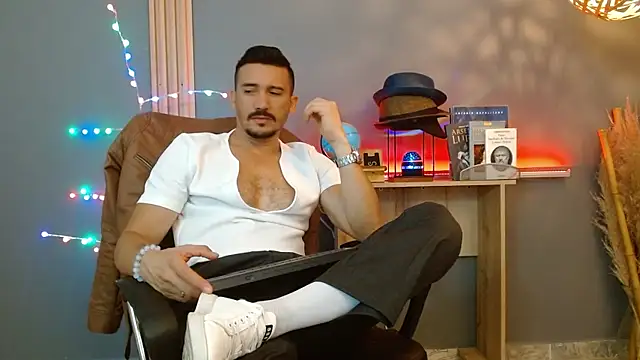 Reiko 85  online show from February 20, 2026, 2:41 pm