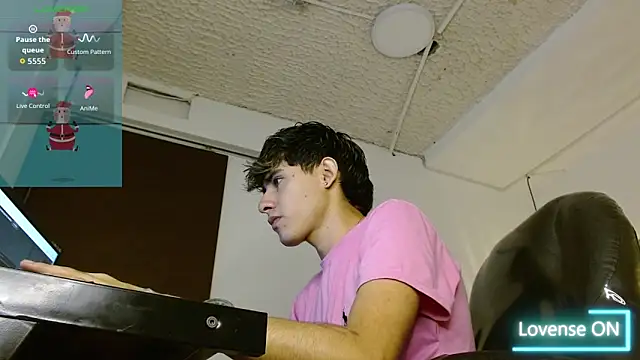 Dyla n18 online show from December 19, 2025, 8:00 pm