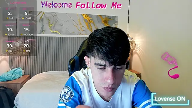 Dyla n18 online show from July 26, 2026, 9:32 pm
