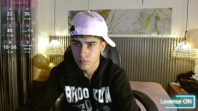 Dyla n18 online show from October 11, 2025, 10:11 pm