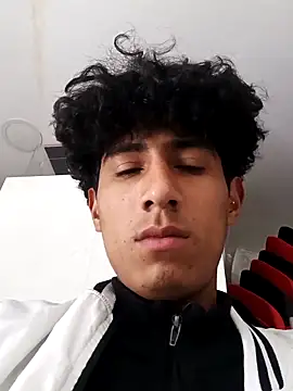 alexander32r online show from September 11, 2025, 3:56 pm