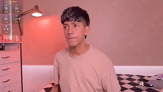 Snapshot of teobowny_ chatting on March 16, 2026, 6:10 pm teobowny online show from March 16, 2026, 6:10 pm