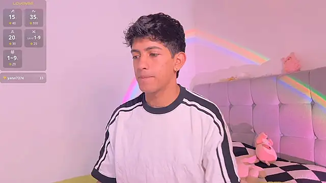 Snapshot of teobowny_ chatting on August 6, 2026, 12:33 pm teobowny online show from August 6, 2026, 12:33 pm