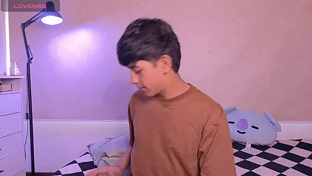 Snapshot of teobowny_ chatting on February 26, 2026, 8:31 pm teobowny online show from February 26, 2026, 8:31 pm