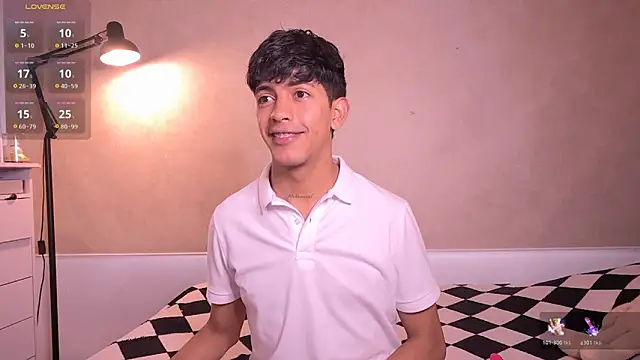 Snapshot of teobowny_ chatting on February 16, 2026, 9:45 pm teobowny online show from February 16, 2026, 9:45 pm