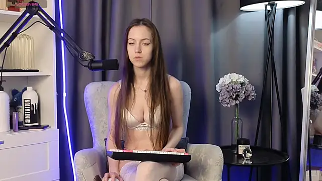 Anal Girl  online show from June 10, 2026, 5:58 pm
