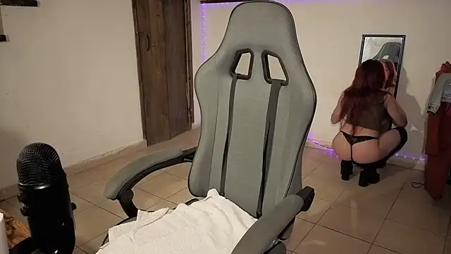 complicata mente online show from February 2, 2026, 10:31 pm