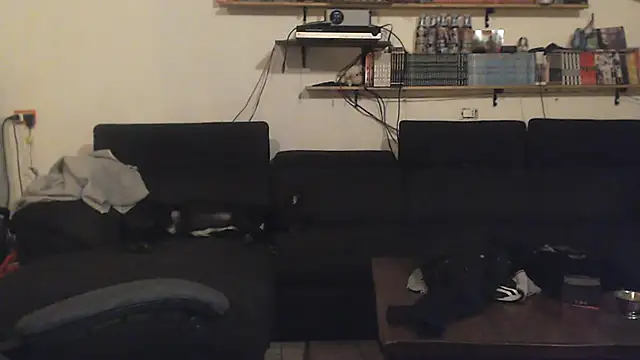 complicata mente online show from January 29, 2025, 12:33 am