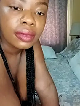 Luciouslips00 online show from November 28, 2025, 10:15 am