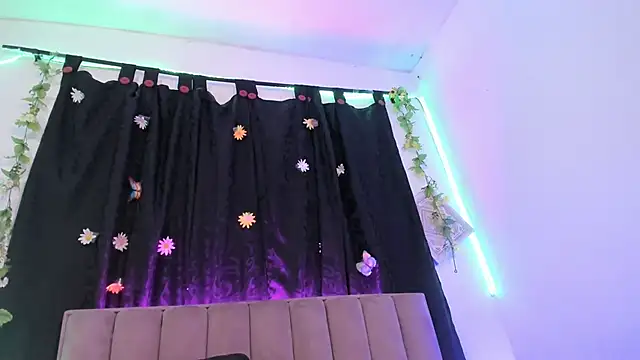 DeisyHarper online show from October 2, 2025, 6:50 am