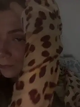 Mandispandis1 online show from December 12, 2024, 4:21 pm