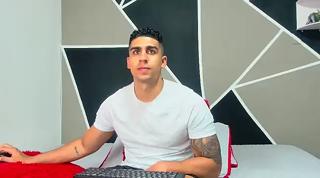 astrom greyy online show from February 12, 2025, 11:20 pm