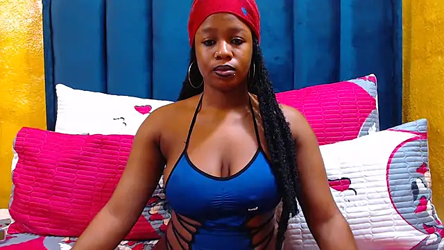 Snapshot of Aymar25 chatting on February 10, 2025, 4:25 pm Aymar25 online show from February 10, 2025, 4:25 pm