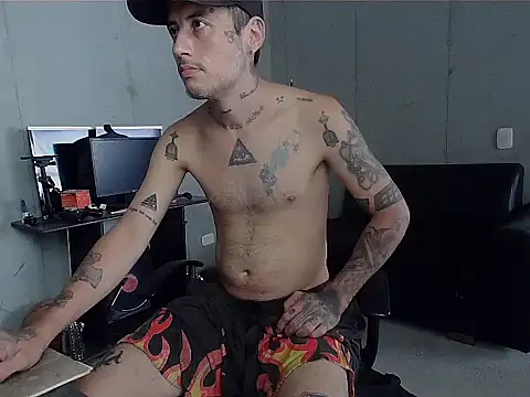 patrik tattoo  online show from March 22, 2026, 6:09 pm