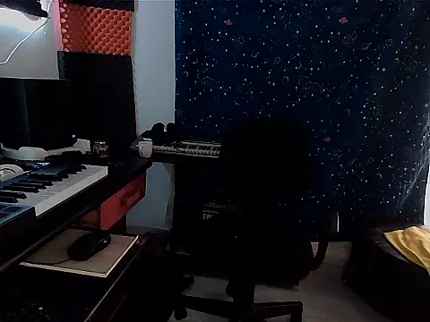 patrik tattoo  online show from February 12, 2025, 9:54 pm