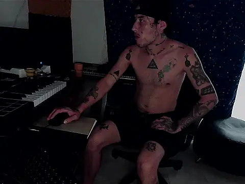 patrik tattoo  online show from March 18, 2025, 12:39 pm