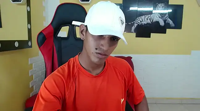 mau elixxx online show from January 11, 2025, 3:13 am