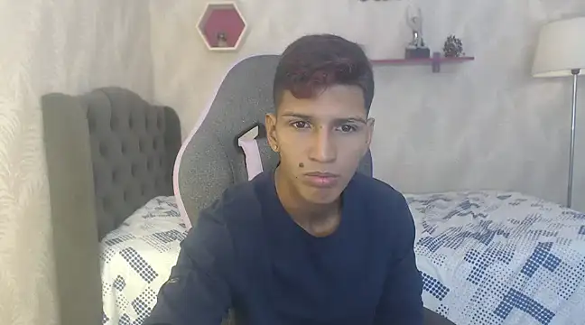 mau elixxx online show from December 27, 2024, 8:39 pm