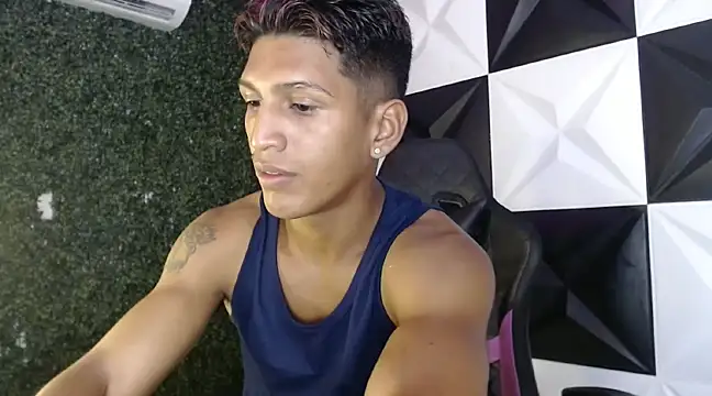 mau elixxx online show from December 30, 2024, 8:47 pm