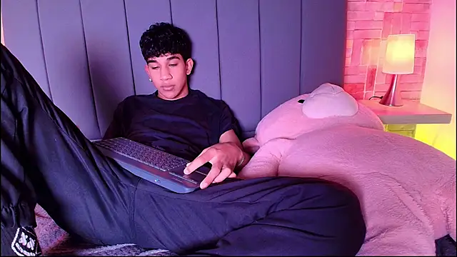 Snapshot of hares_mds chatting on March 10, 2026, 1:48 pm hares mds online show from March 10, 2026, 1:48 pm